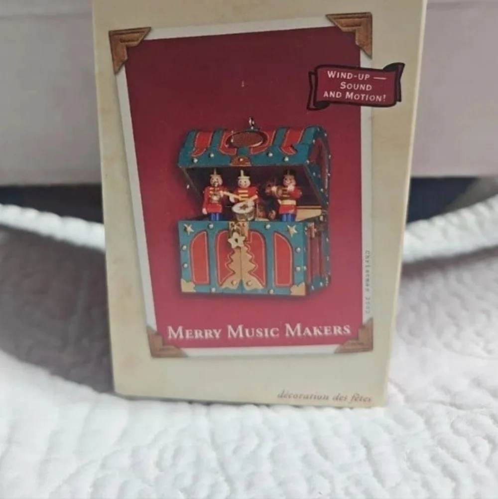 Hallmark Keepsake Merry Music Makers Christmas Ornament Wind Up Sound Motion